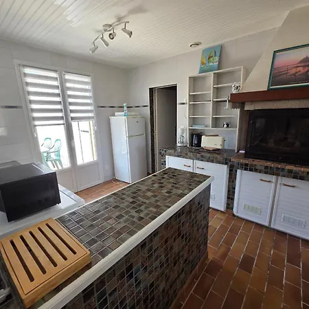 Maison Familiale Avec Jardin, Proche Plages Et Wifi - Fr-1-194-385 *