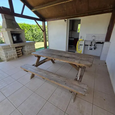 Maison Familiale Avec Jardin, Proche Plages Et Wifi - Fr-1-194-385 *
